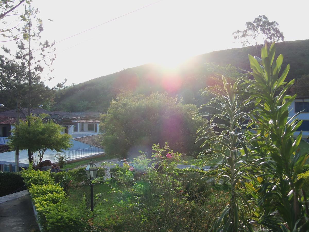 Hotel Miguel Pereira Εξωτερικό φωτογραφία